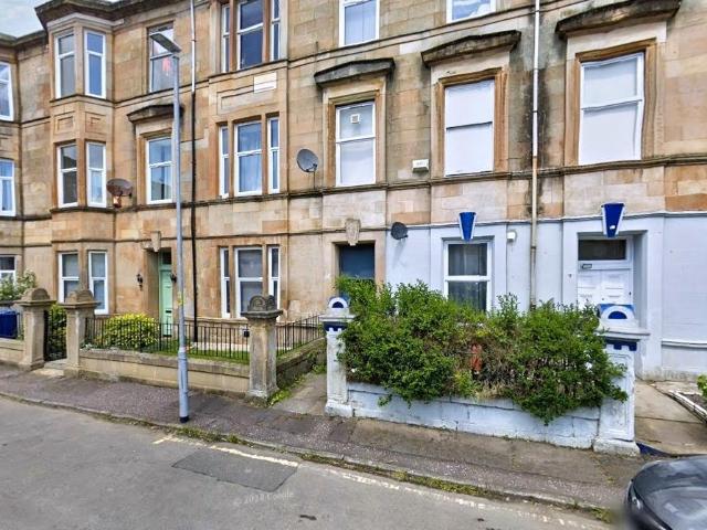 Copland Place, Glasgow G51 4 bed flat to rent £1,600 pcm £369 pw