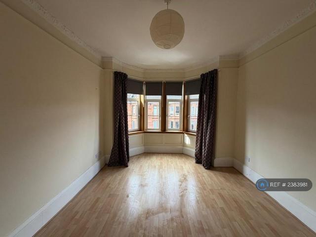Copland Road, Glasgow, G51 2 bed flat to rent £900 pcm £208 pw