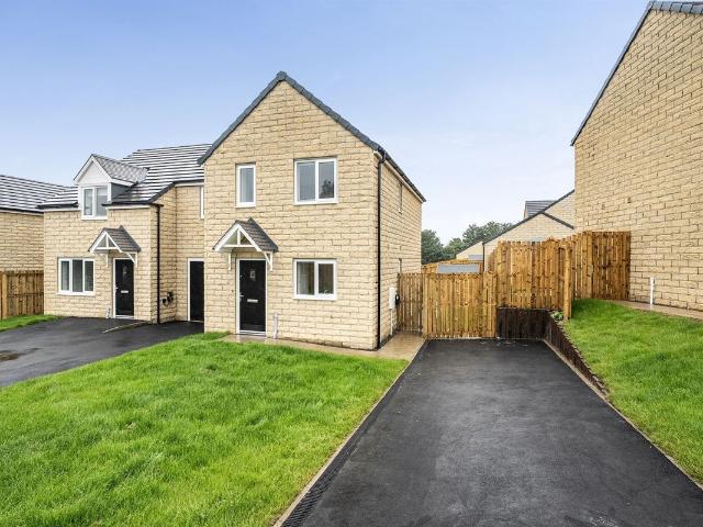 Copley Springs Road BD4, 3 bed semi detached house to rent, £1,200 pcm | PrimeLocation