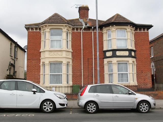 Copnor Road, Portsmouth PO3 2 bed flat to rent £1,150 pcm £265 pw