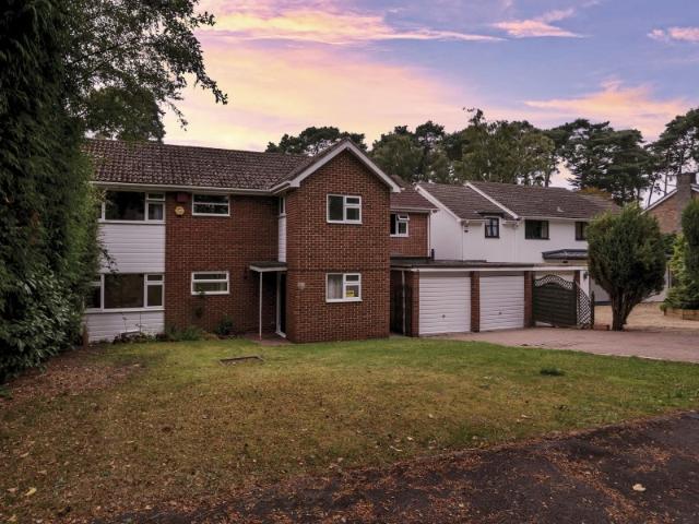 Copped Hall, Camberley 5 bedrooms Property for lettings Seymours
