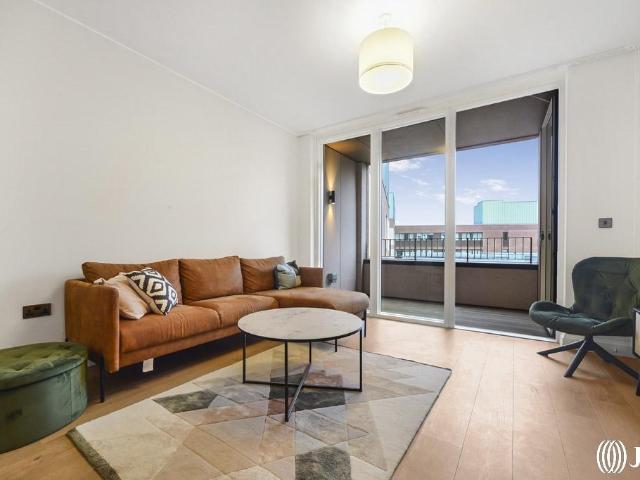 Copperworks Wharf Sugar House Island E15 3 bed apartment to rent £3,200 pcm £738 pw