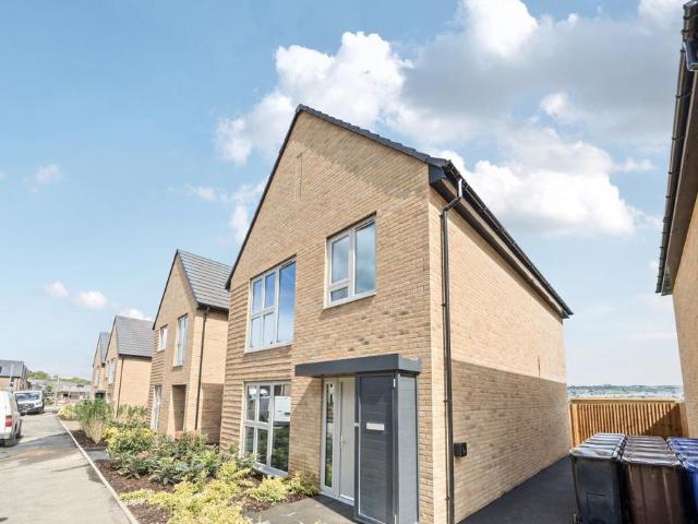 Copper Coin Close, Nelson, BB9 4 bed detached house to rent £1,600 pcm £369 pw