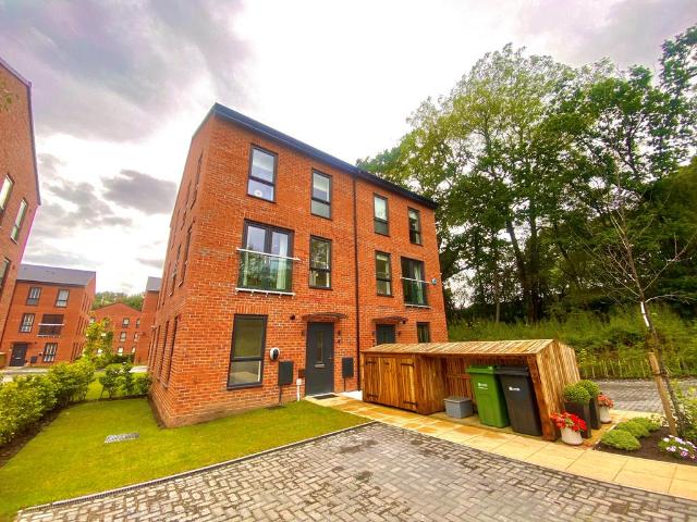 Copper Beech Court, LEEDS 2 bed house to rent £1,350 pcm £312 pw