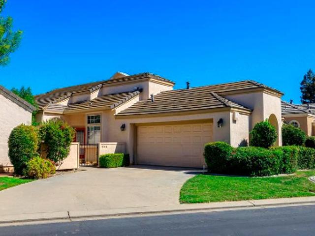 Copper Lantern Ct