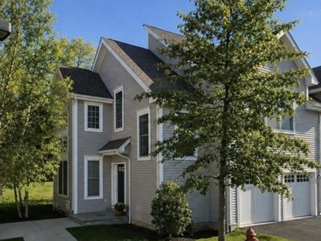 Copper Square Dr Unit,bethel, Home For Sale