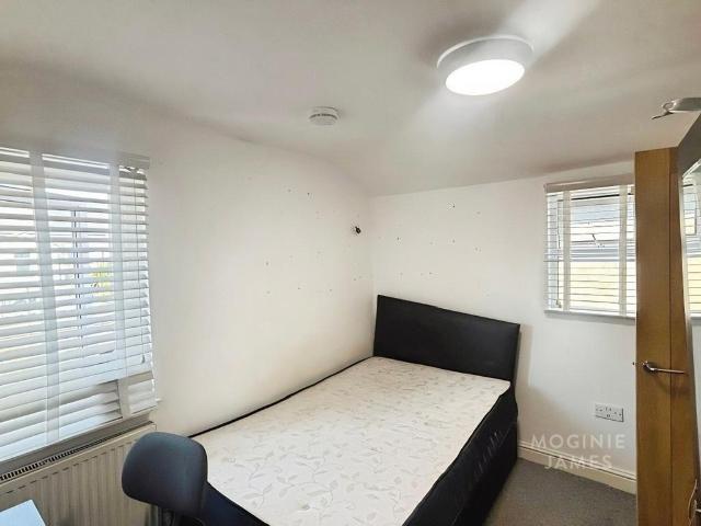 Copper Street, Adamsdown, Cardiff, CF24 1 bed in a house share to rent £650 pcm £150 pw