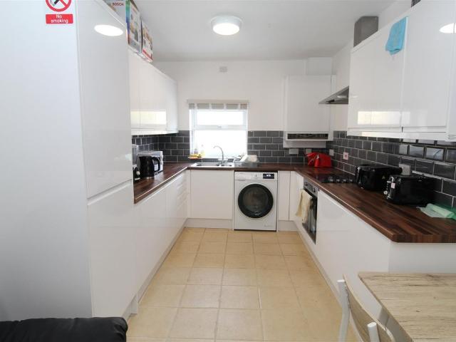 Copper Street, Cardiff CF24, 5 bed shared accommodation to rent, £3,075 pcm | PrimeLocation