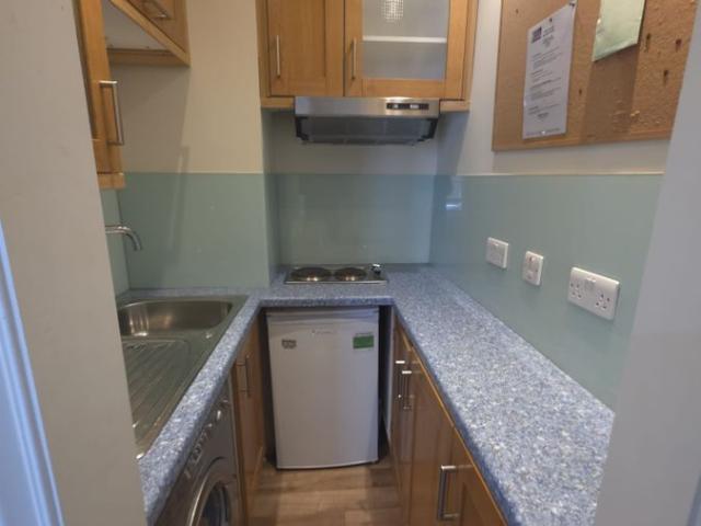 Copperfield Road, London E3, 2 bed flat to rent, £2,500 pcm | PrimeLocation