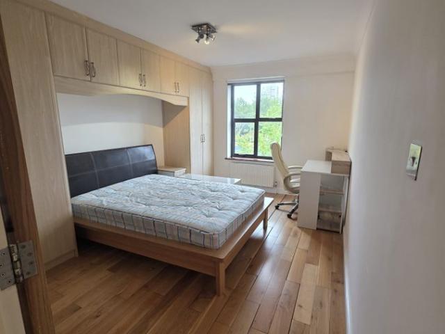 Copperfield Road, London E3, 2 bed flat to rent, £2,600 pcm | PrimeLocation