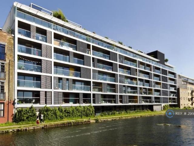 Copperfield Road, London, E3 2 bed flat to rent £2,650 pcm £612 pw