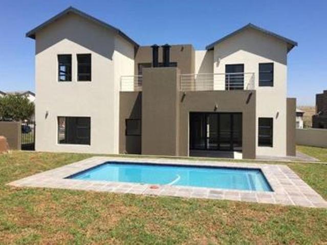 copperleaf golf estate – spacious 4‑.