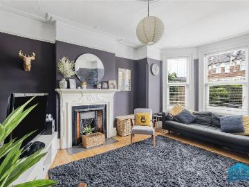 Coppetts Road, London N10, 5 bed semi detached house to rent, £6,000 pcm | PrimeLocation