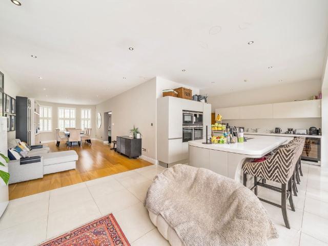 Coppetts Road, London N10, 6 bed semi detached house to rent, £9,000 pcm | PrimeLocation