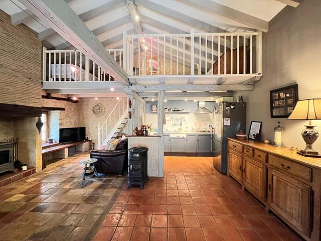 Coquette maison de caractère, secteur Villeréal 92m² Villeréal