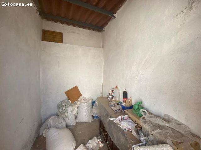 Coqueta casa con patio y terraza en Alhama de Granada!
