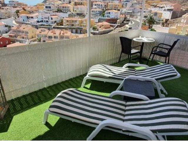 Coqueto apartamento con preciosas vistas al mar y a toda Loma Dos