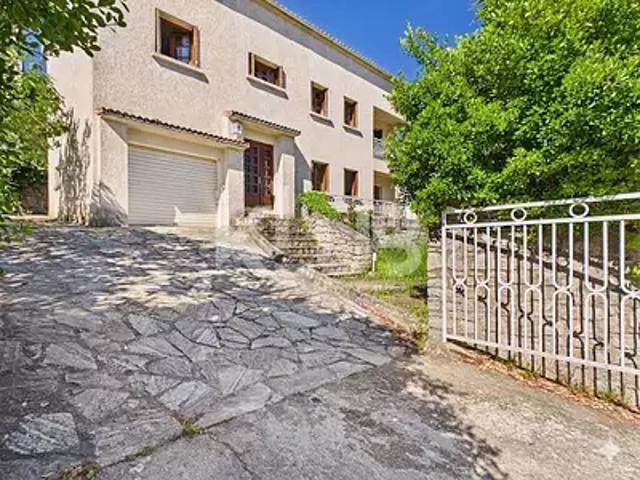 Corte 20250 Achat / Vente maison 6 pièces t6 au dernier étage