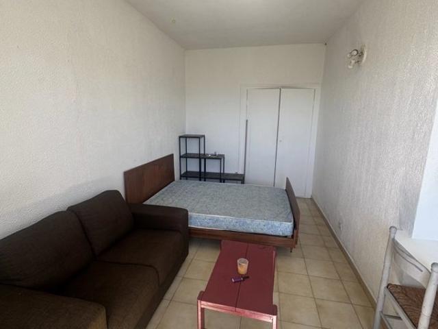 Corte, T1 en location en centre ville