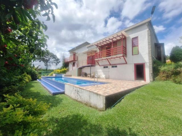 Cortijo de alto standing de 147200 m2 en venta Montenegro, Quindío Department