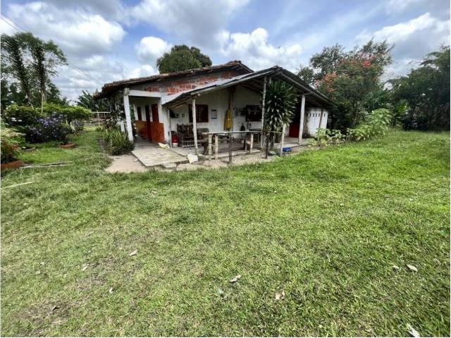 Cortijo de alto standing de 160000 m2 en venta Montenegro, Quindío Department