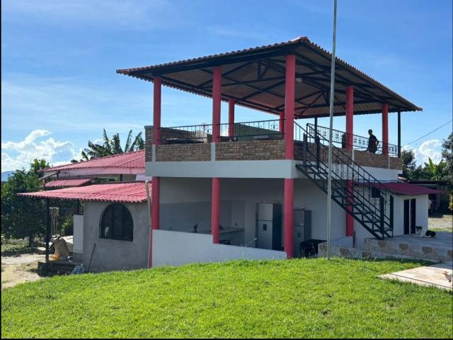 Cortijo de alto standing de 38400 m2 en venta Montenegro, Quindío Department