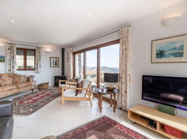 Cortijo de 3 apartamentos en las Alpujarras Pórtugos