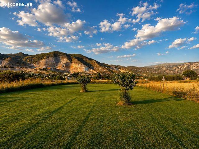 Cortijo en la Vega de Padul con vistas espectaculares