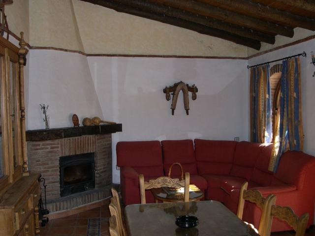 CORTIJO FOR WINTER RENT SITUATED IN THE FRIGILIANA COUNTRYSIDE