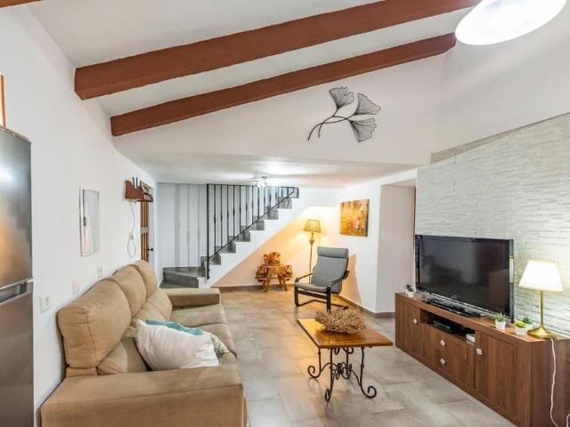 Cortijo For Long Term Rental In El Cañuelo In Maro