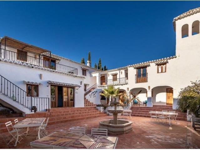 Cortijo histórico con licencia turística | 14 plazas | Ideal como retiro o vivienda familiar | Andal