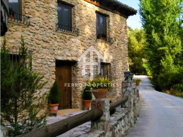 Cortijo Rústico en Venta