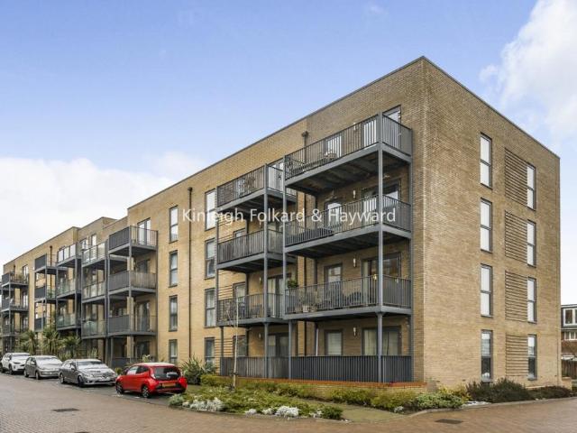 Cortland House, Apple Yard, London, SE20 8FT, United Kingdom | 3 bed apartment for rent #140225594 | Rentberry