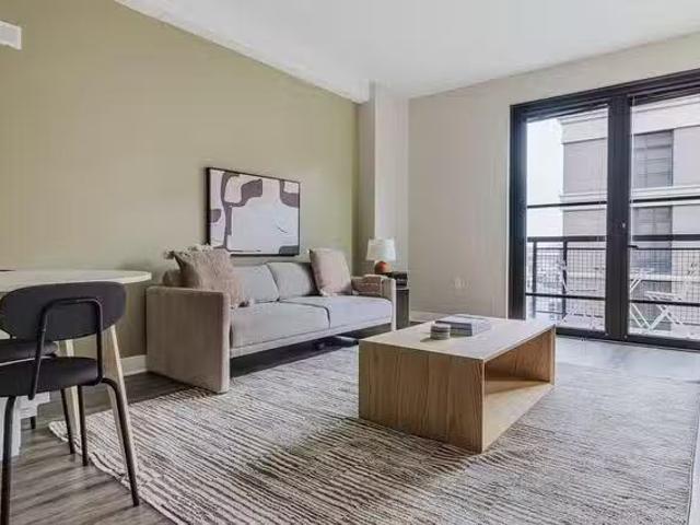 Cortland Mount Vernon, 443 New York Ave Northwest, Mount Verno.
