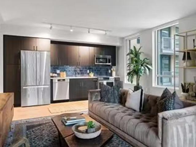Cortland Rosslyn, 1788 North Pierce St, North Rosslyn 3 Bedr.