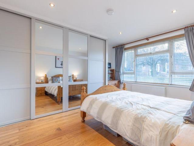 Corunna Crescent, Oxford 1 bed apartment to rent £1,395 pcm £322 pw