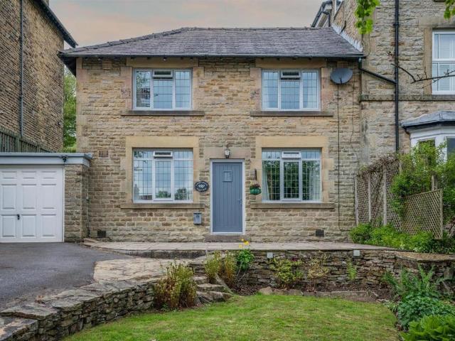 Corbar Road, Buxton 2 bed cottage to rent £1,300 pcm £300 pw