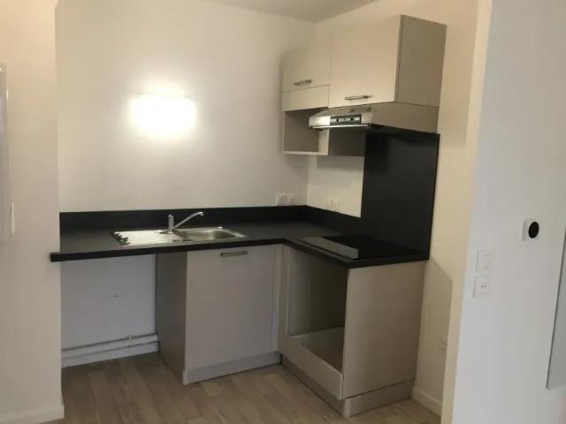 Corbeil Essonnes Appartement 4 pièces 79.84 m²