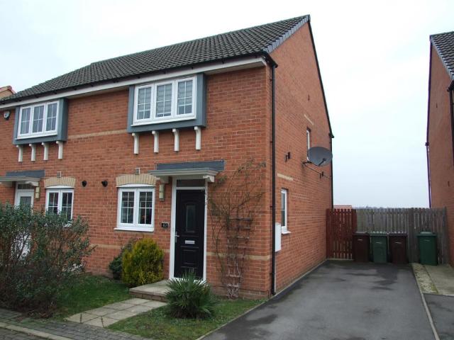 Corbett Drive, Wakefield, West. 3 bed terraced house to rent £1,015 pcm £234 pw