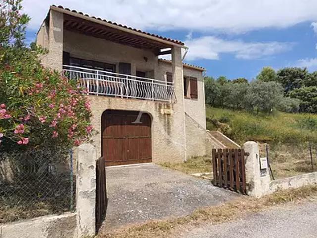 Corbières 04220 Achat / Vente maison 3 pièces t3 au dernier étage terrasse
