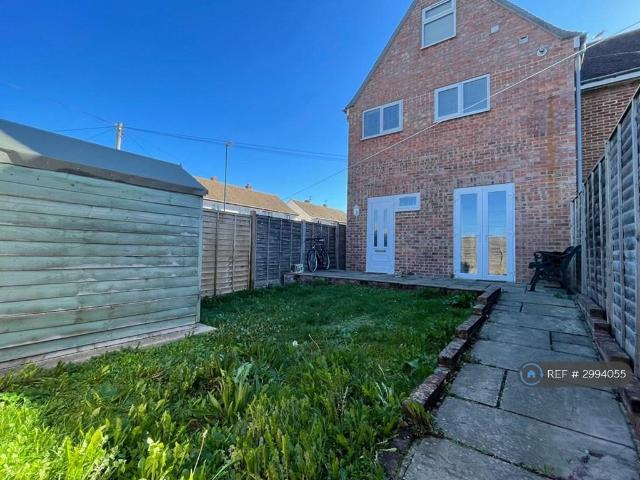 Corbishley Road, Bognor Regis, PO22 1 bed maisonette to rent £1,100 pcm £254 pw