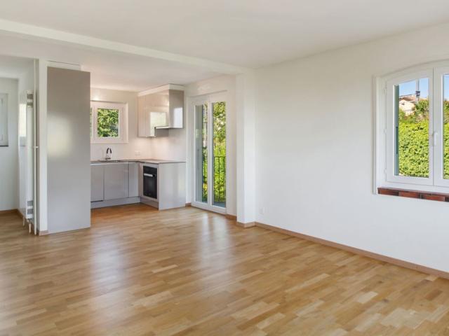 Corcelles, eine wunderschöne 3,5 Zimmer Wohnung mit Balkon, Garage, Parkplatz