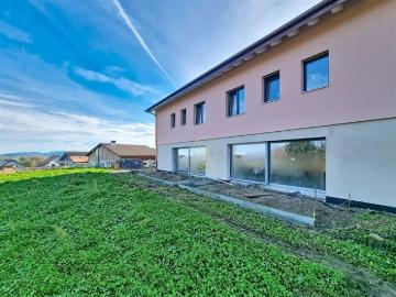 CORCELLES LE JORAT, neue Doppelhaushälfte mit 7,5 Zimmern