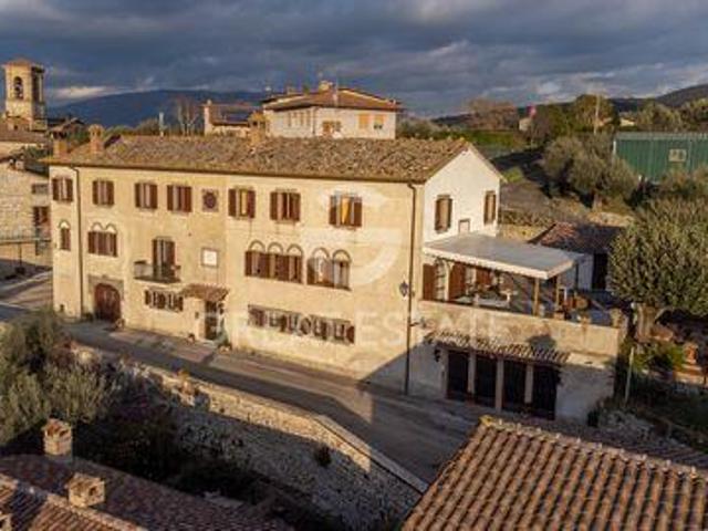 Corciano Perugia 98337340