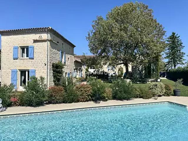 Cordes sur Ciel 81170 Achat / Vente maison 13 pièces t13 piscine terrasse