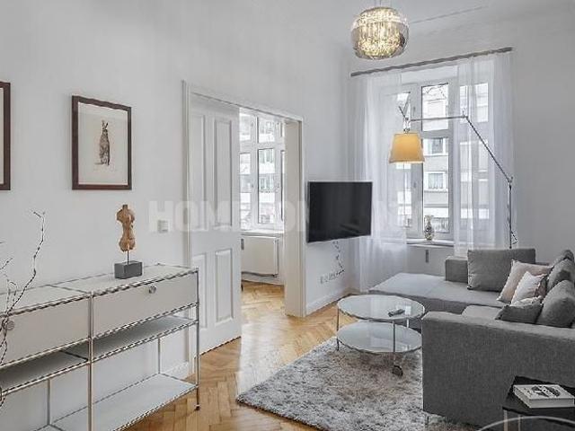 Core renovated and high quality furnished 4 room apartment with balcony