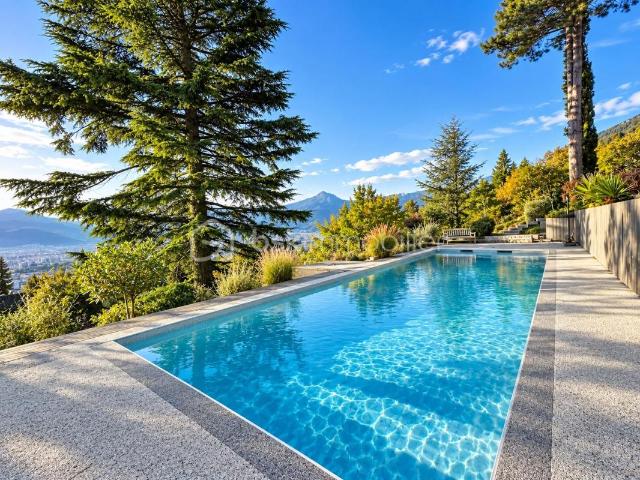 Corenc Vente Propriété/château 38