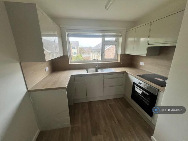 Corfe Mullen, Wimborne, BH21 2 bed flat to rent £1,195 pcm £276 pw