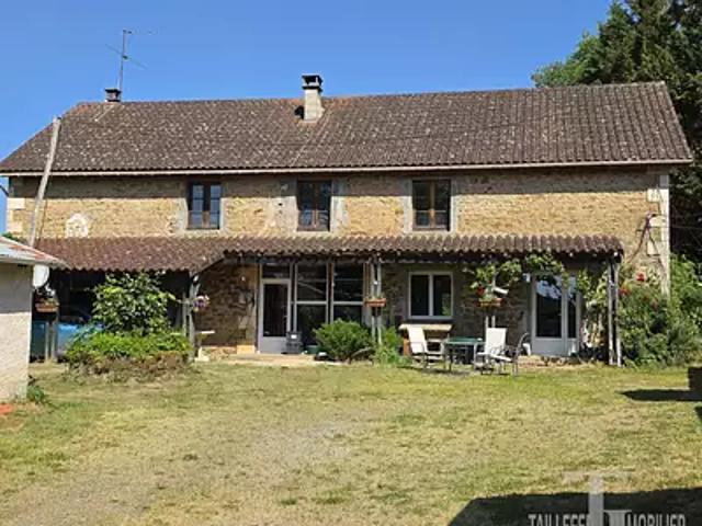 Corgnac sur l'Isle 24800 Achat / Vente maison 11 pièces t11 terrasse garage