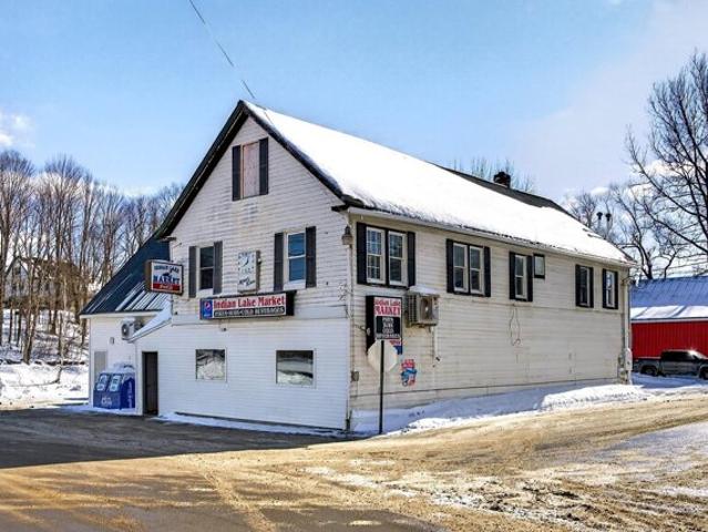 Corinna Rd, Saint Albans, Home For Sale
